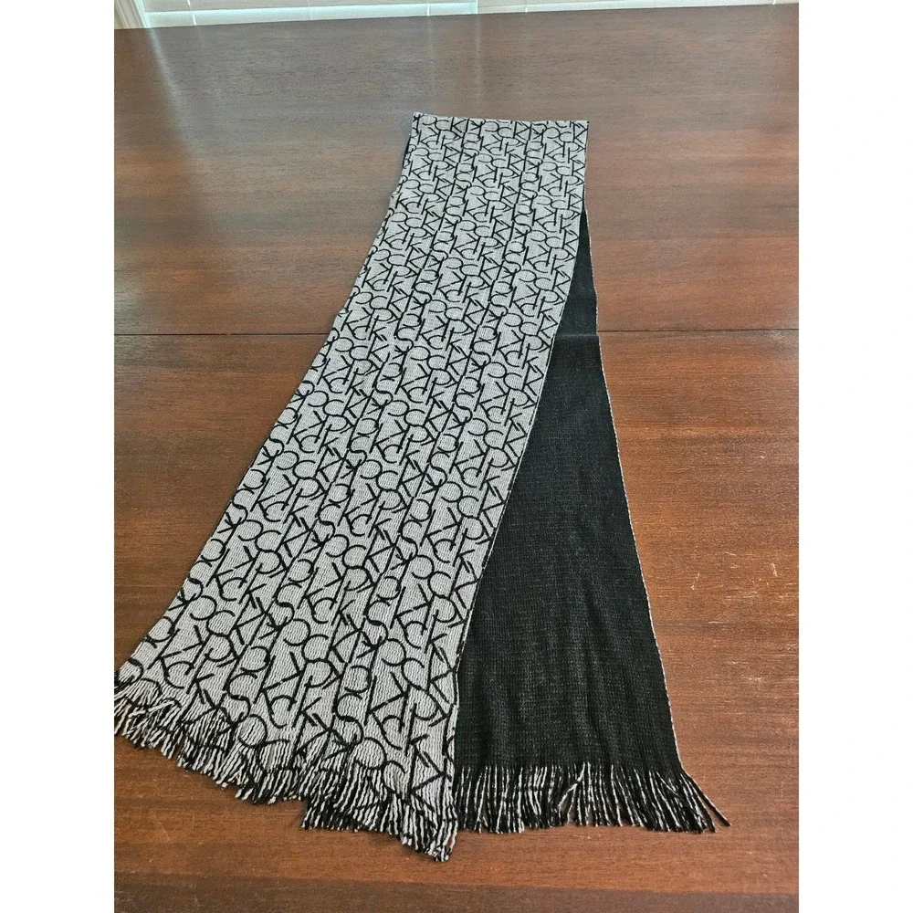 Calvin Klein Scarf Women OS Grey Black Logo Print Knit Fringed CAMWL0033